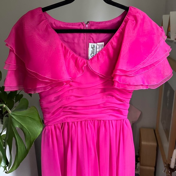 Miss Elliette Dresses & Skirts - Vintage Dress